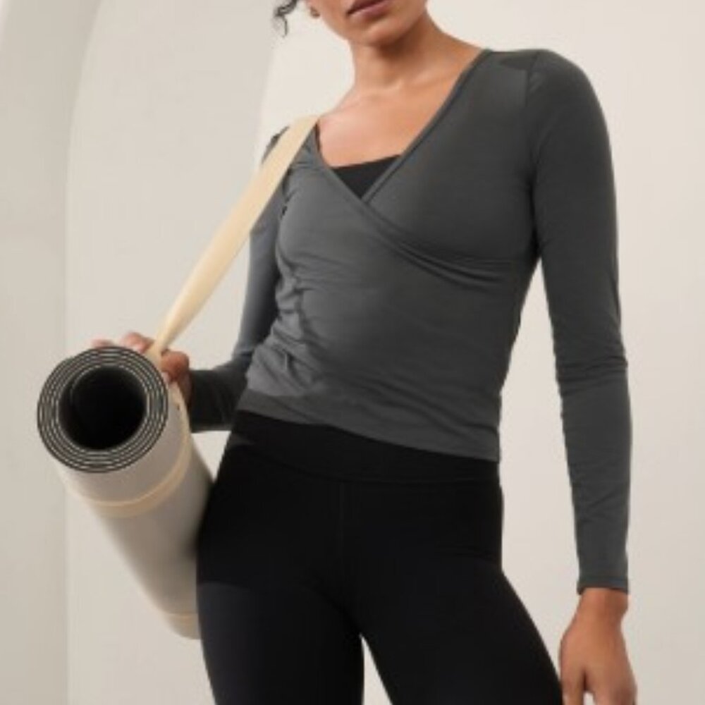 Athleta With Ease Wrap Top || xs || black sand color